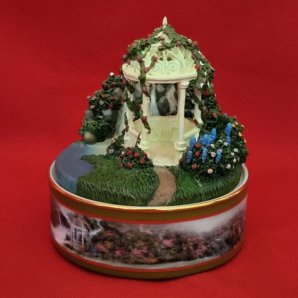 Thomas Kincade Peaceful Moments Hidden Arbor Musical Box Plays Love Story 2004 - Picture 3 of 14